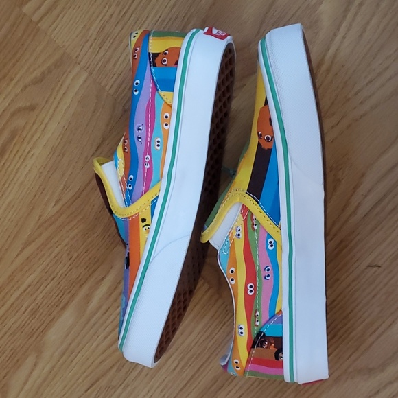 ๐ค NWOT Van's Sesame Street shoes - Picture 8 of 10